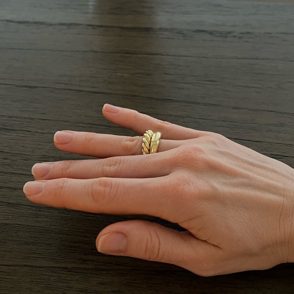 David Yurman Twisted and Smooth Gold Rings - Picture 8 of 8